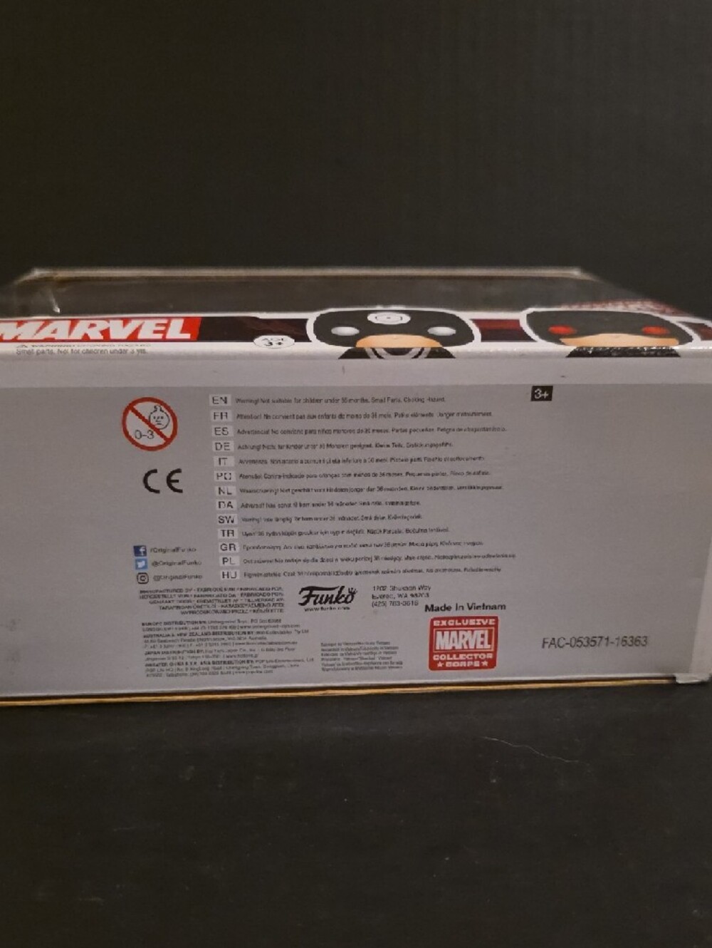 Marvel 2-Pack Bullseye & Daredevil Vinyl Figures - Black, Red, White - Picture 2 of 7